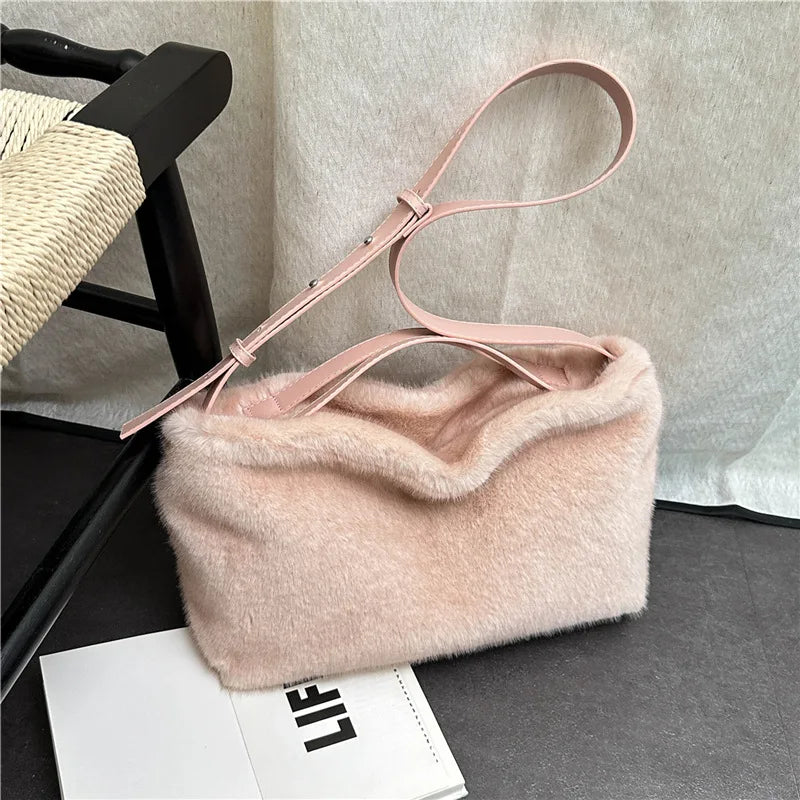 Faux Fur Women Handbag Large Capacity Fashion Winter Soft Ladies Big Tote Trend Female Shoulder Messenger Bag Bolsa Commute Work