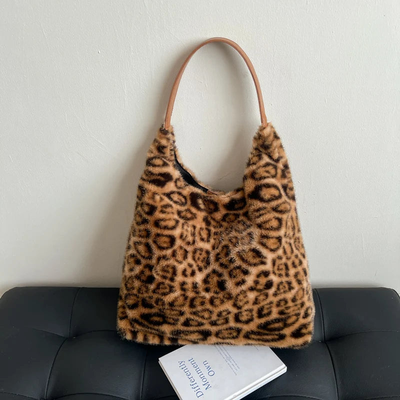 LEFTSIDE Soft Warm Faux Fur Leopard Shoulder Bags for Women 2025 Winter Korean Fashion New Leopard Handbags Trend Hobo Bag
