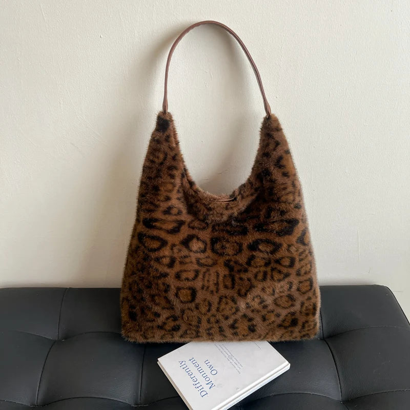 LEFTSIDE Soft Warm Faux Fur Leopard Shoulder Bags for Women 2025 Winter Korean Fashion New Leopard Handbags Trend Hobo Bag